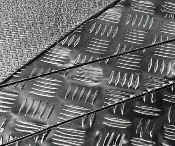 Aluminum Chequered & Plain Sheets